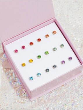 NWT Loren Hope Rainbow Bright Stud Set